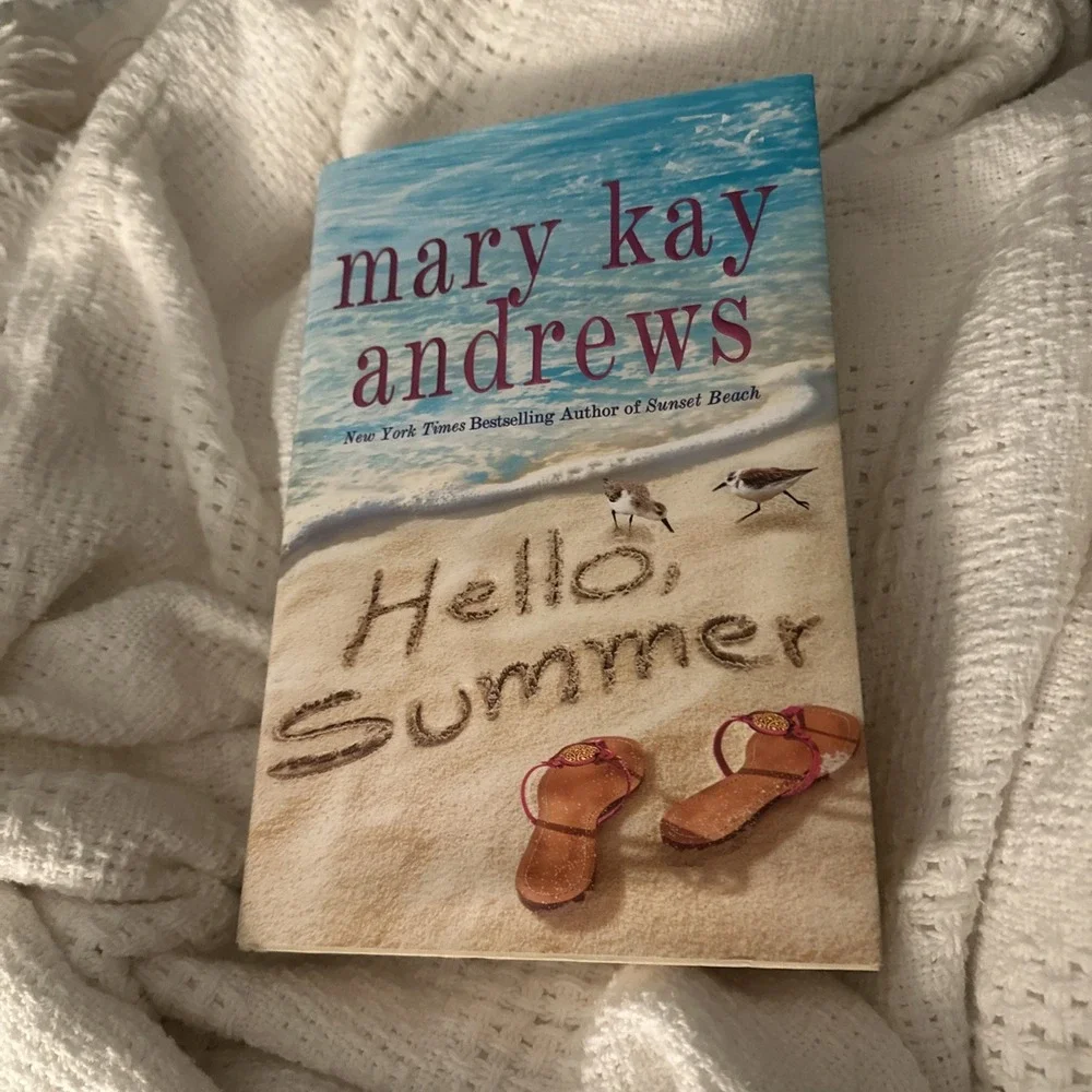 Hello, Summer : A Novel by Mary Kay Andrews (2020, Hardcover)